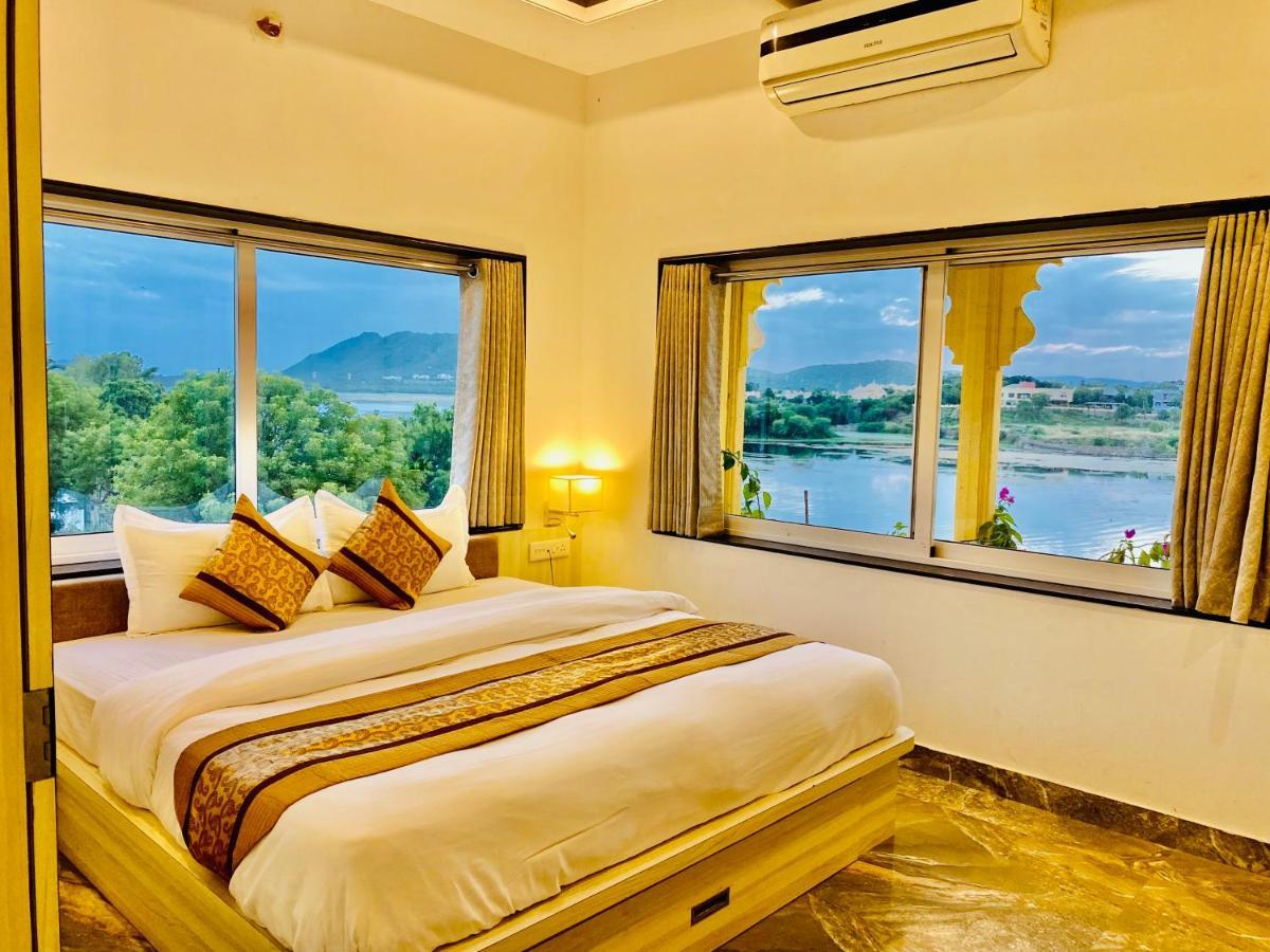 Jaydurg, A Lakehead Property At Pichola Lake By An Hotels Udaipur Exterior photo